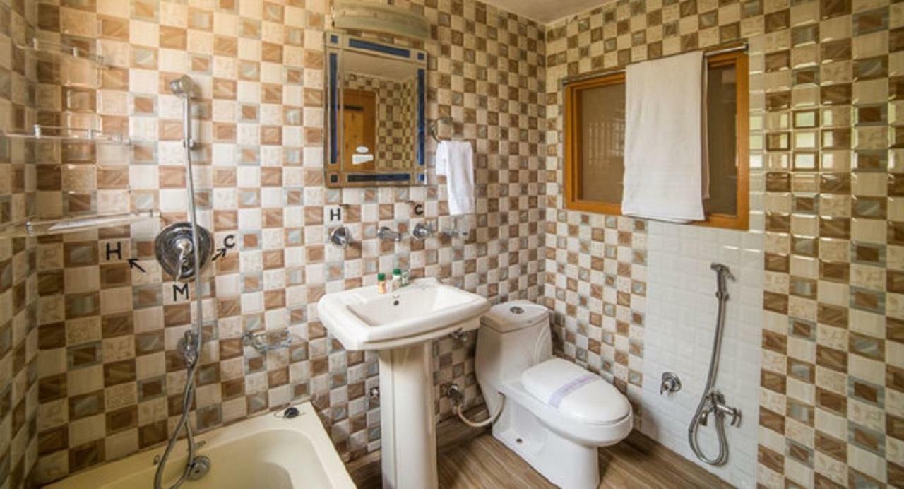 Oyo 5472 Bombay Palace Pahalgām エクステリア 写真